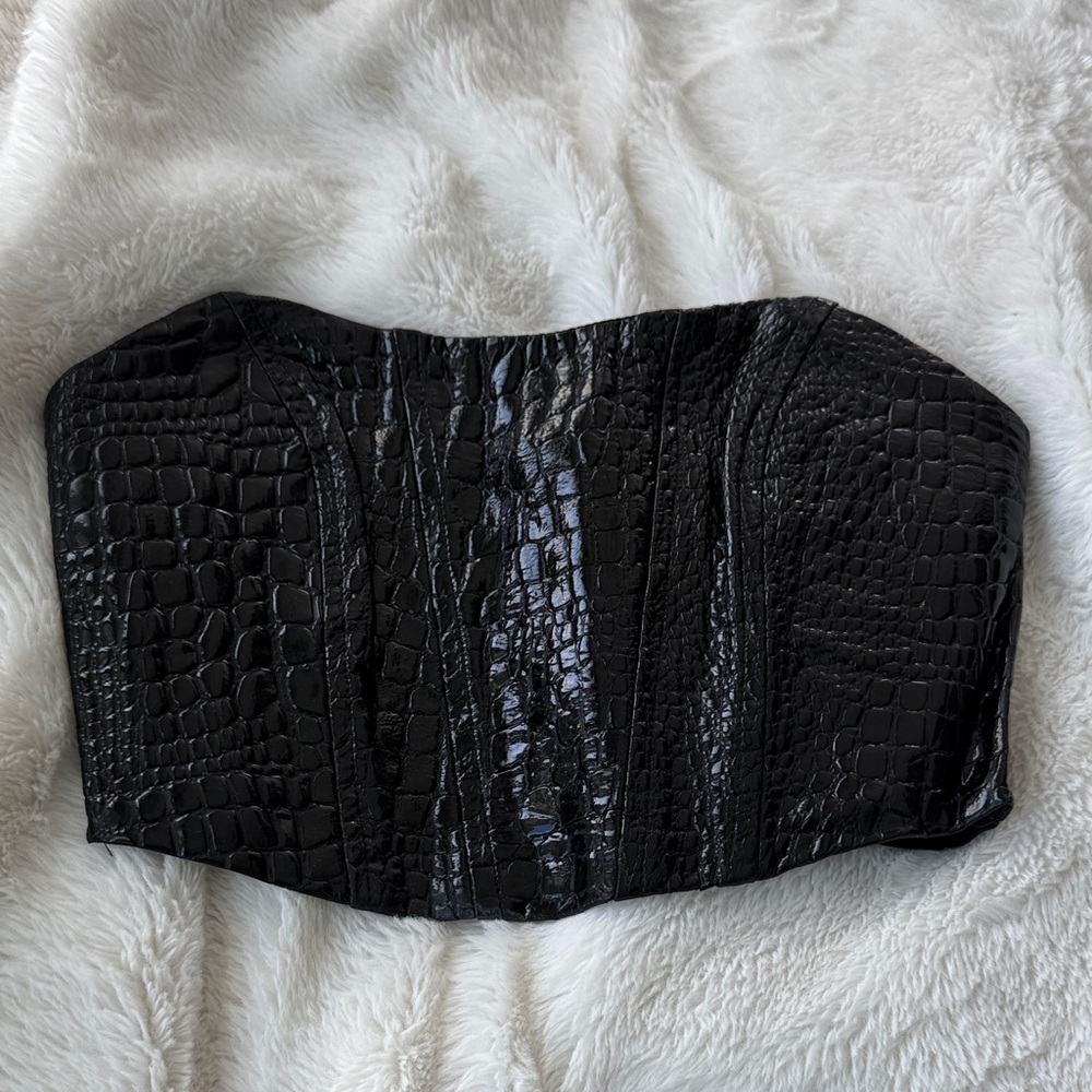 Fashion Nova Black Zippered Top